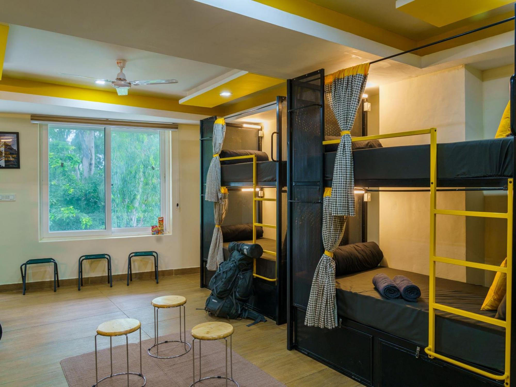 The Hosteller Ντεχραντούν Εξωτερικό φωτογραφία